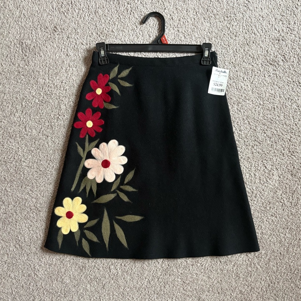 Elegant Black A-Line Skirt with Floral Accents